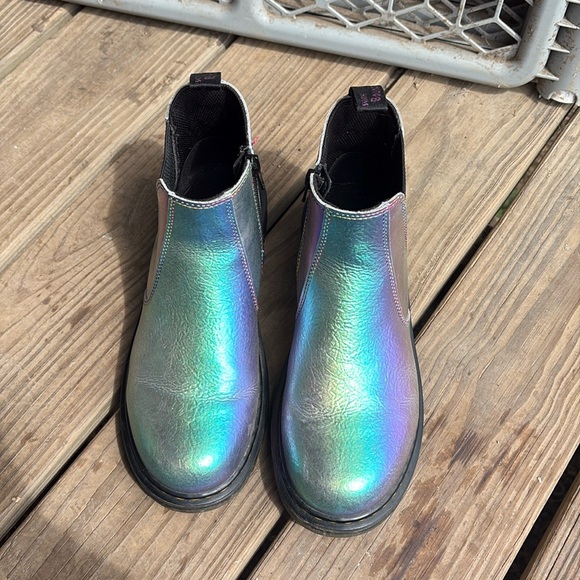 Dr. Martens Black Ankle Boots - Picture 1 of 8